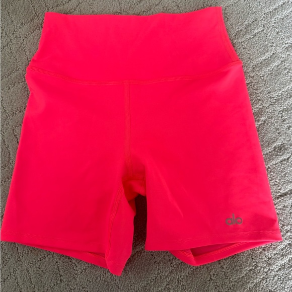 ALO Yoga Pants - Alo Yoga Women's Pink High-Waist Shorts NWOT